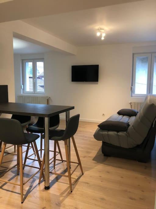 Appartement Moderne & Lumineux 40M2 Centre Luxeuil Esterno foto